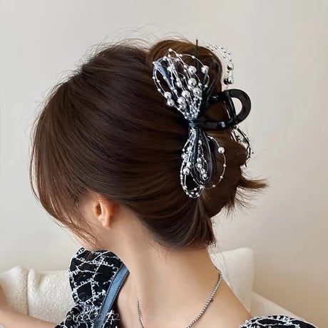 ribbon × silver ball hair clip