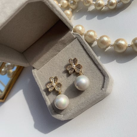 clover × pearl pierce