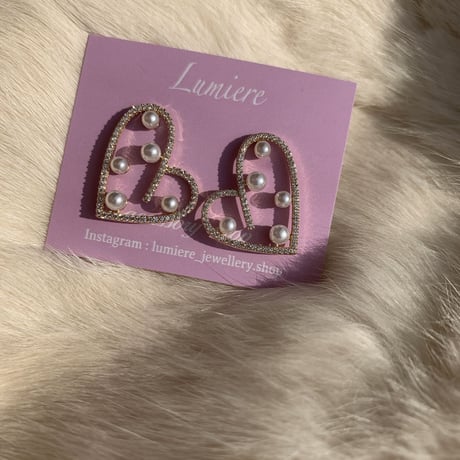 heart × pearl pierce