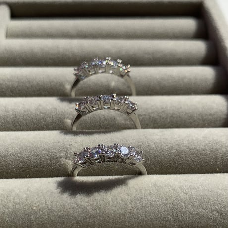 half eternity ring
