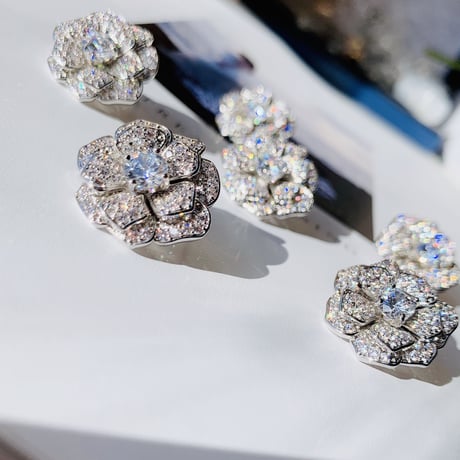 flower stone pierce