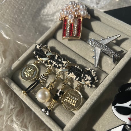 -2024-winter brooch