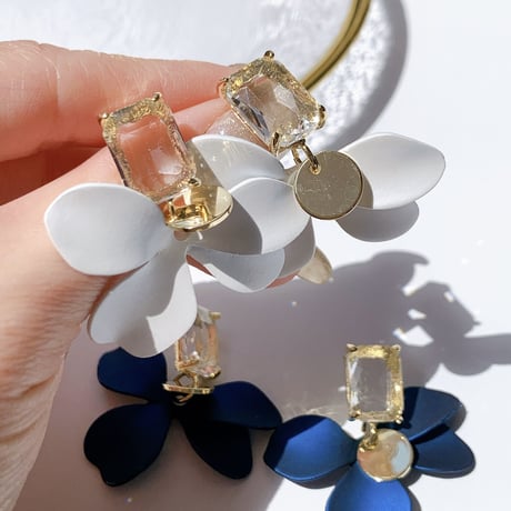 square clear petal pierce
