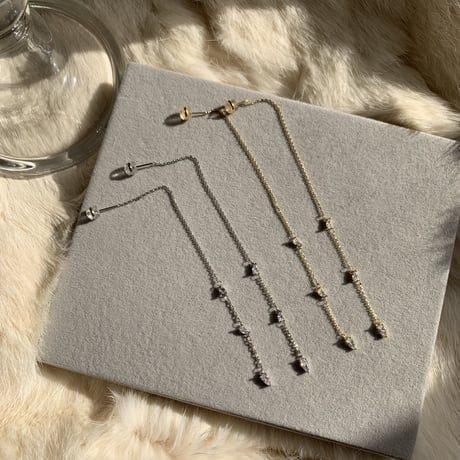 stone × chain long pierce