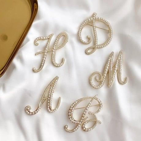 alphabet pearl brooch