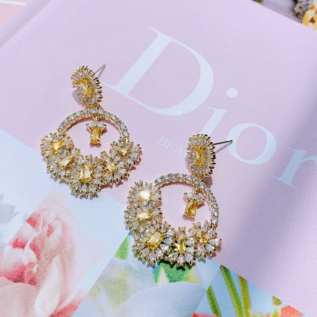 flower topaz stone pierce