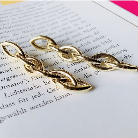 gold chain pierce