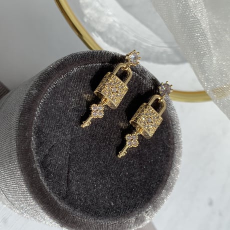 key stone pierce