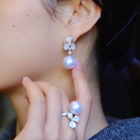 clover ×  pearl open ring