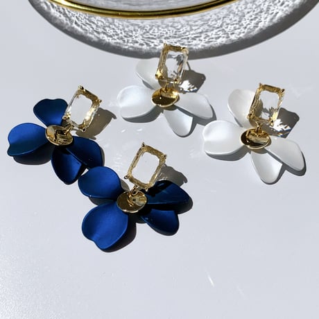 square clear petal pierce
