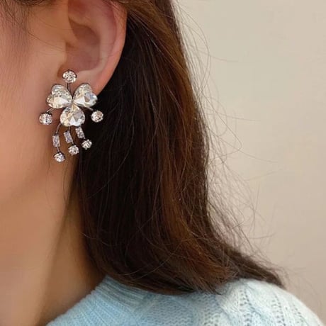 big bijou clover pierce