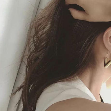 v  metal  pierce