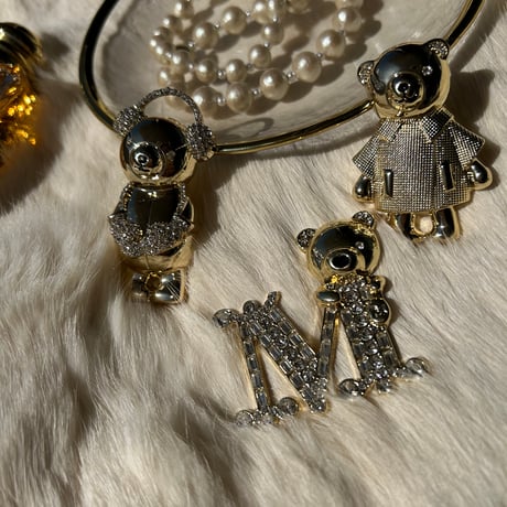 bear brooch