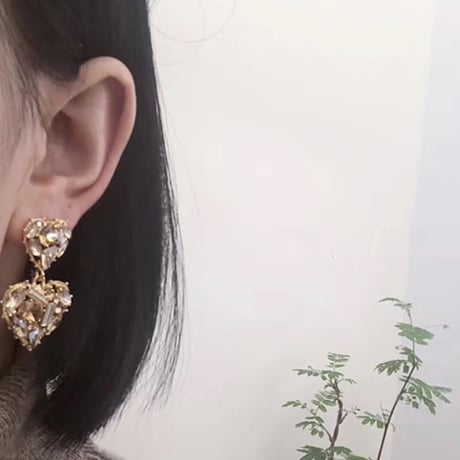 bijou heart asymmetry pierce
