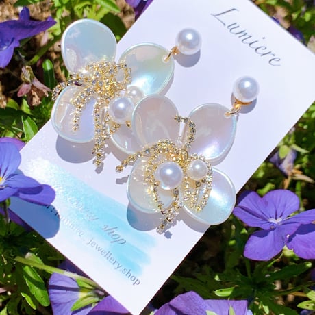 aurora flower pearl pierce