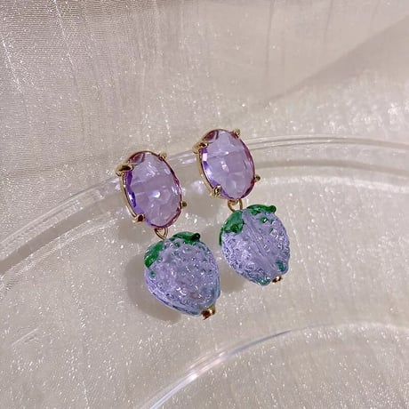 clear strawberry pierce