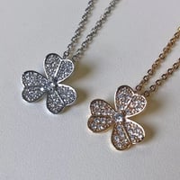 clover stone necklace