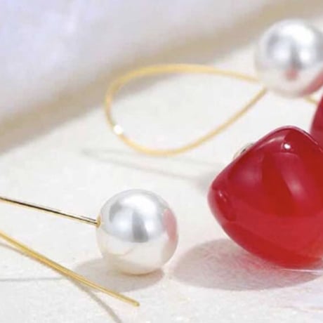cherry pearl catch pierce