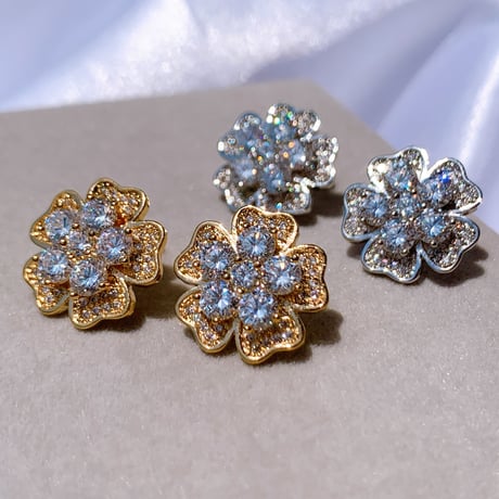 happy clover zirconia pierce