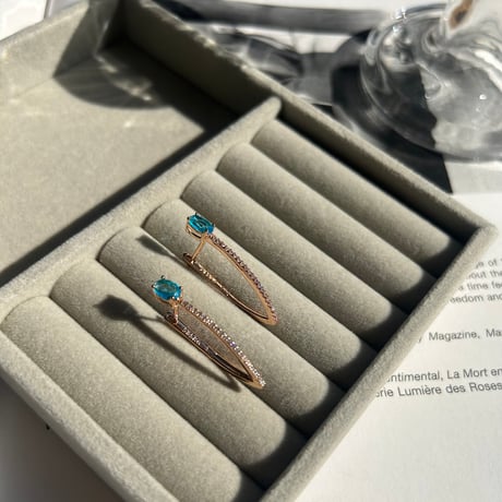blue stone × pink gold pierce