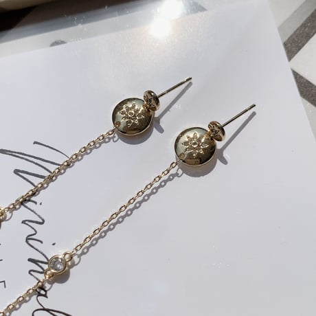 gold long chain pierce