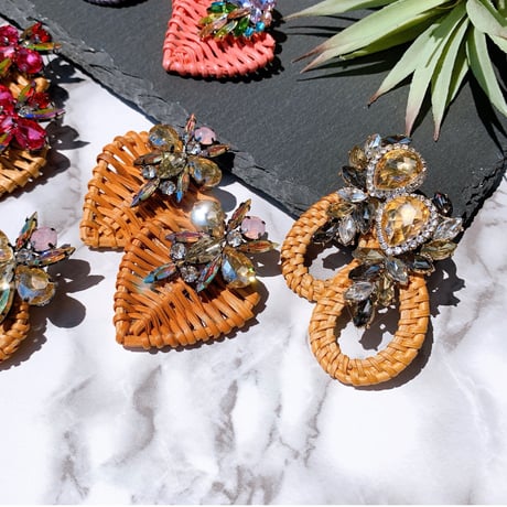 drop bijou lantern pierce
