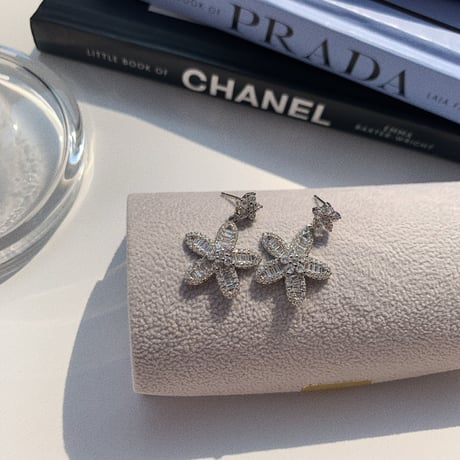 flower stone pierce