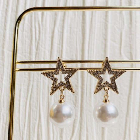 star × pearl  pierce