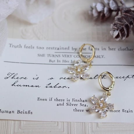 sakura  stone loop pierce