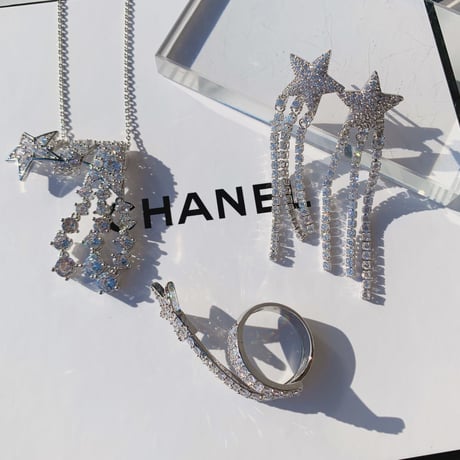 shooting star stone fringe pierce