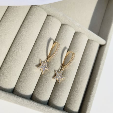 gold star  stone loop pierce