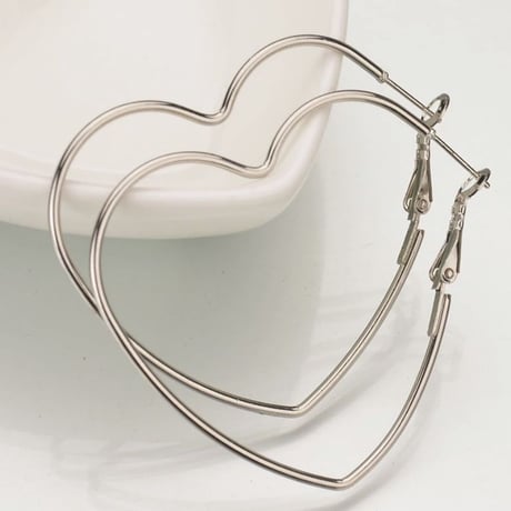 heart hoop pierce