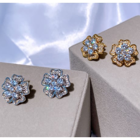 happy clover zirconia pierce