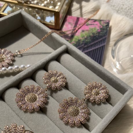 marguerite pink stone pierce