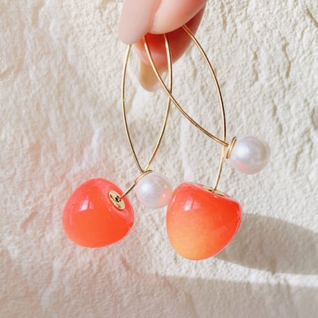 cherry pearl catch pierce