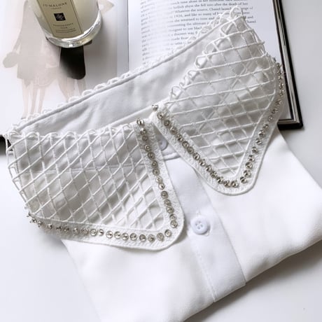 mesh attached collar