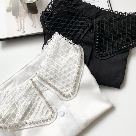 mesh attached collar
