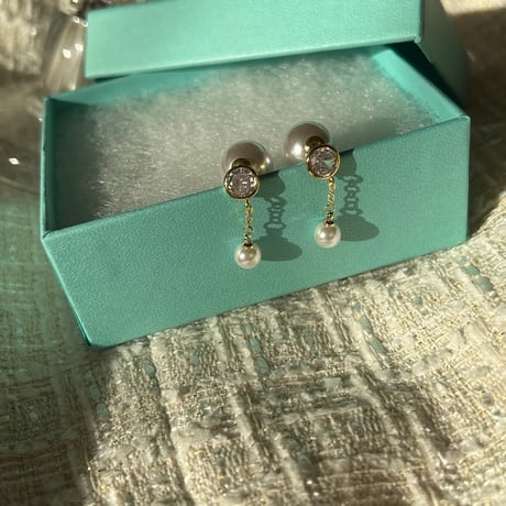 stone chain pearl catch pierce