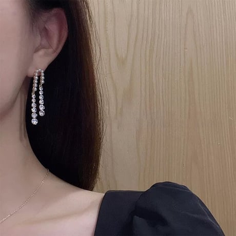 stone × pearl double pierce