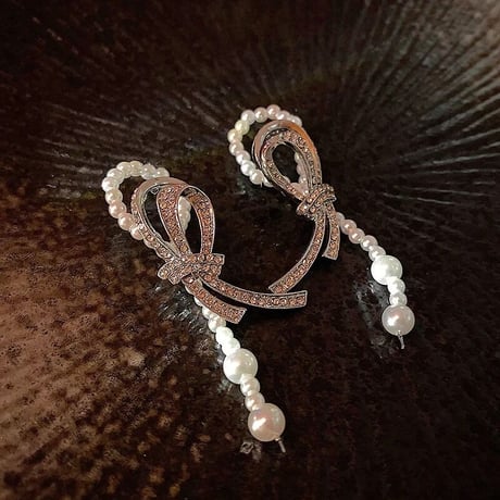 stone × pearl design pierce