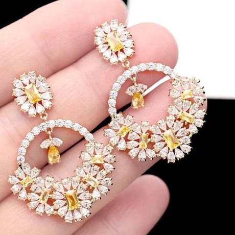 flower topaz stone pierce