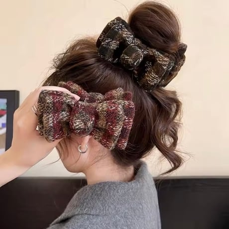check ribbon hair clip