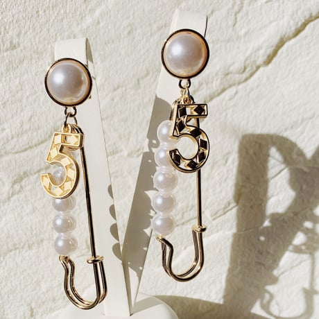 5 pearl pin pierce