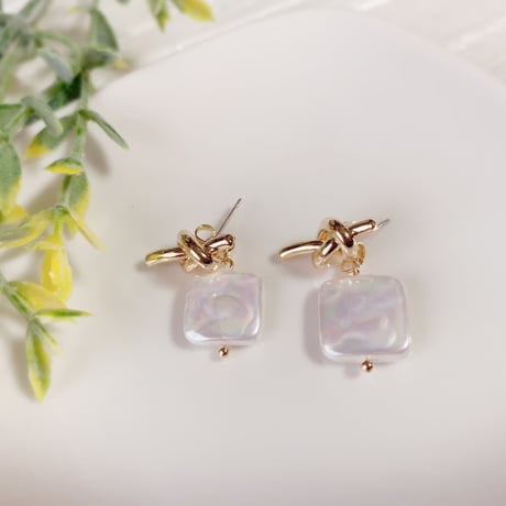square shell pierce