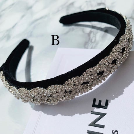 stone × velvet hair band