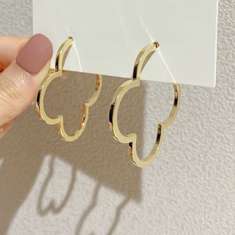 flower hoop pierce