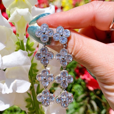 flower stone pierce