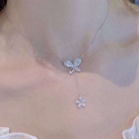 butterfly × flower necklace