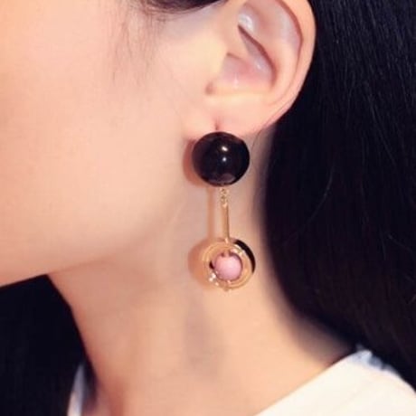 black × pink circl pierce