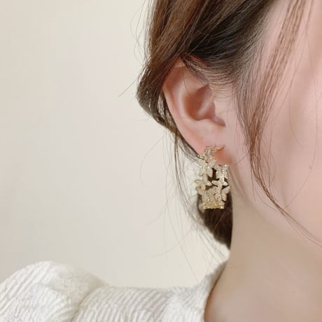 butterfly stone hoop pierce